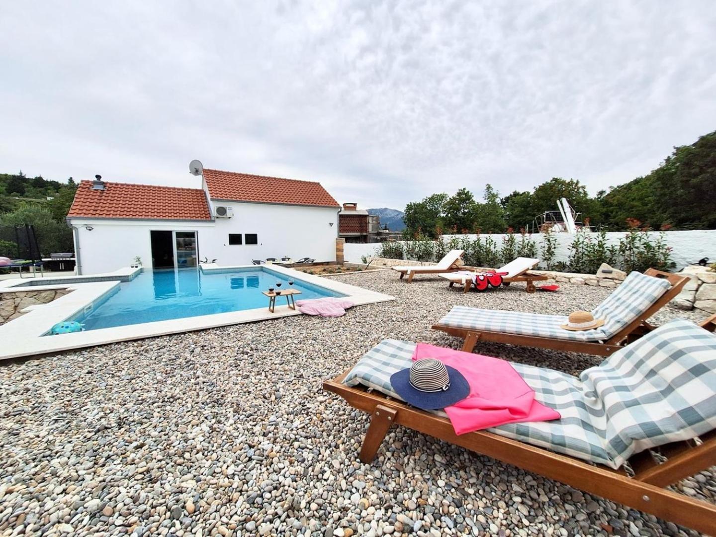 Vacation House Lavanda New! Heated Pool Zadvarje Εξωτερικό φωτογραφία